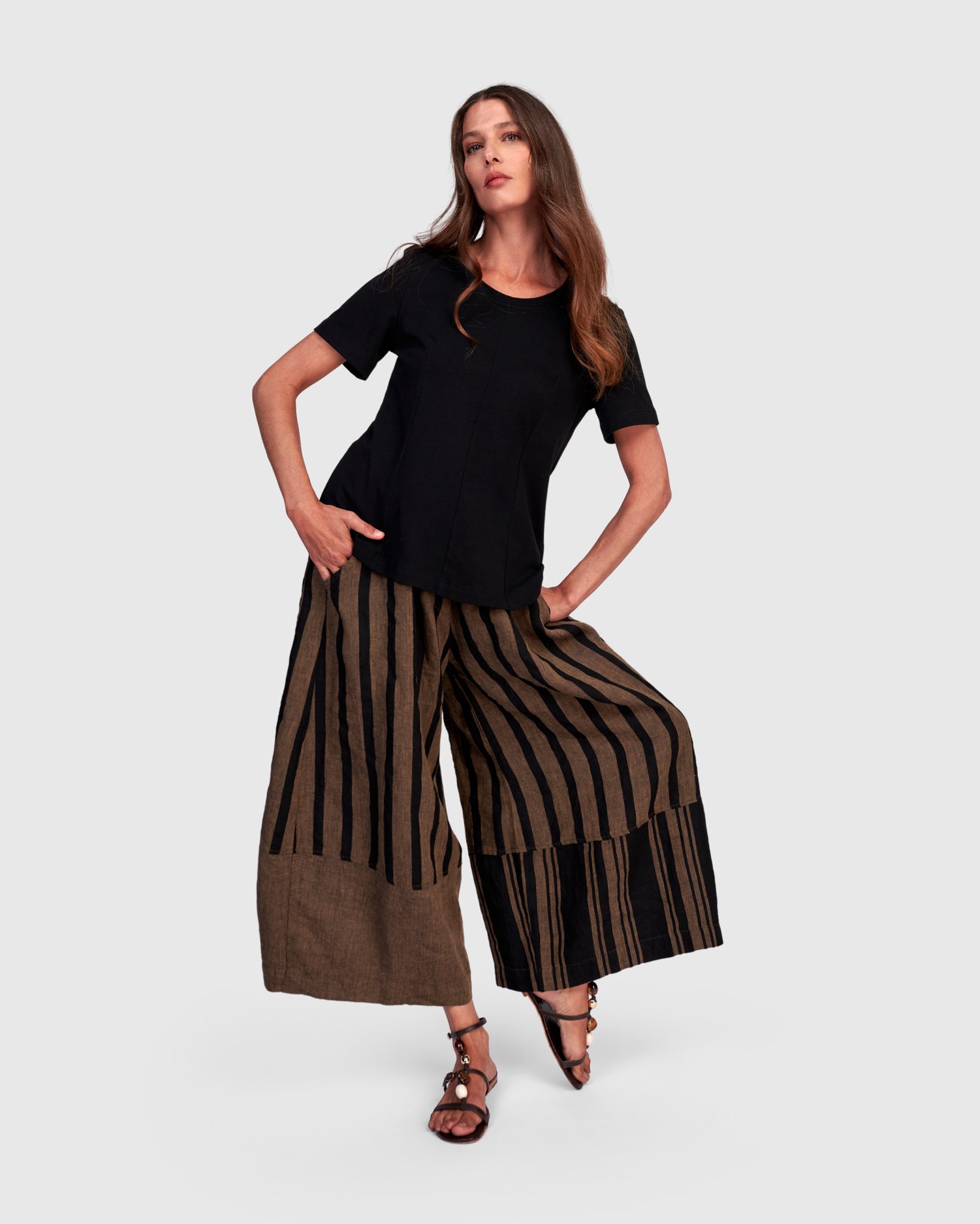 alembika-mesa-sp719t-leinenhose-wide-leg-sepia-black image 2