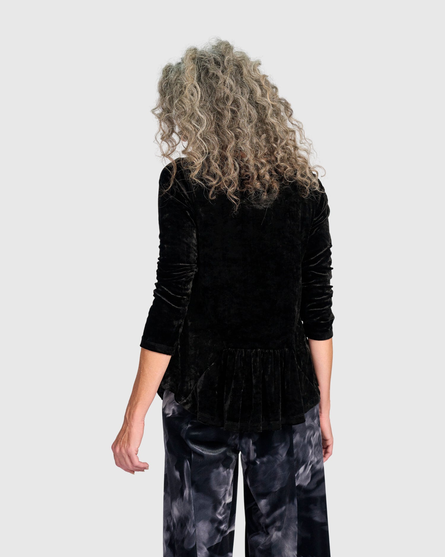 alembika-crushed-velvet-addison-top-schwarz image 5