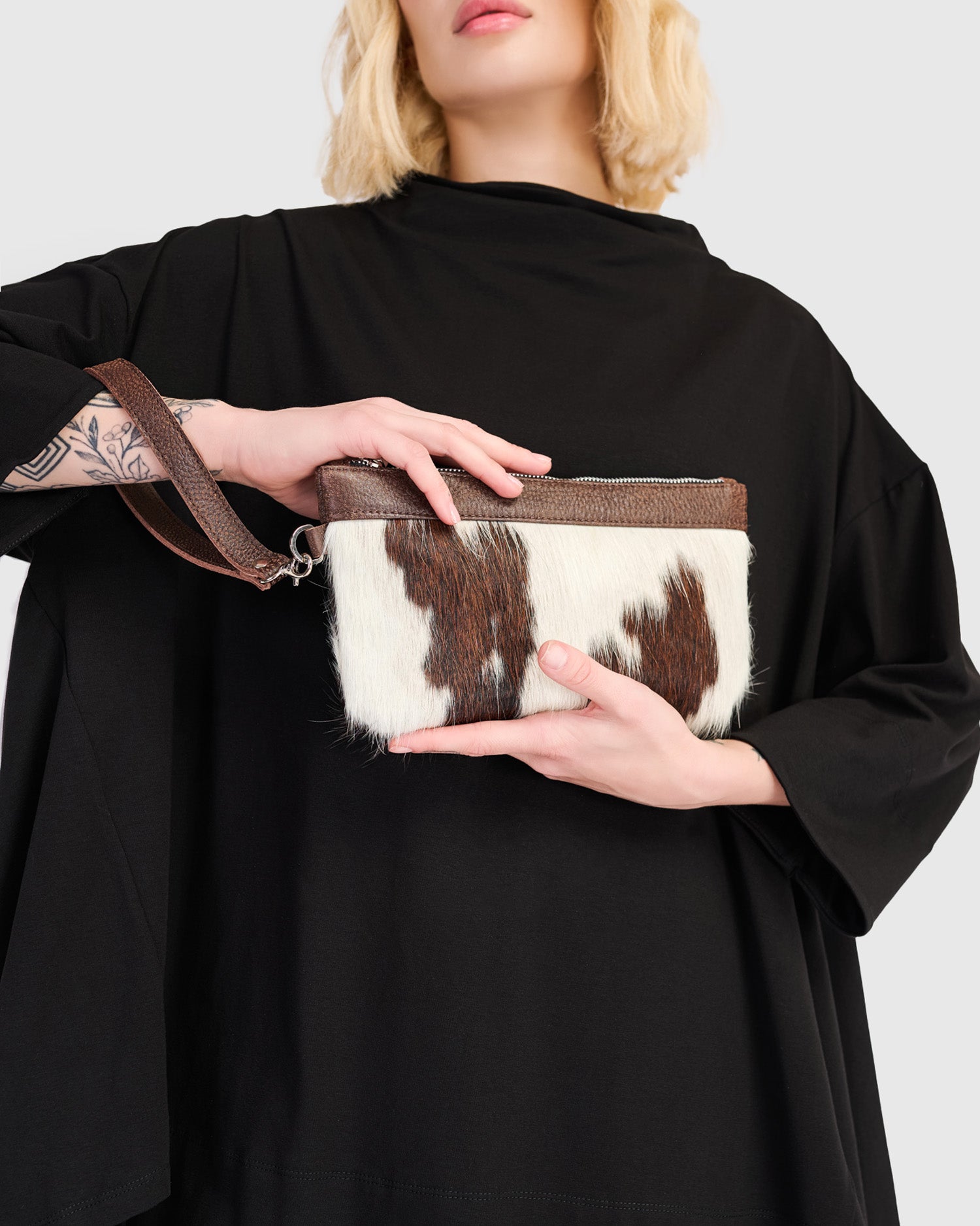 alembika-petite-wristlet-ranch-leder-clutch image 1