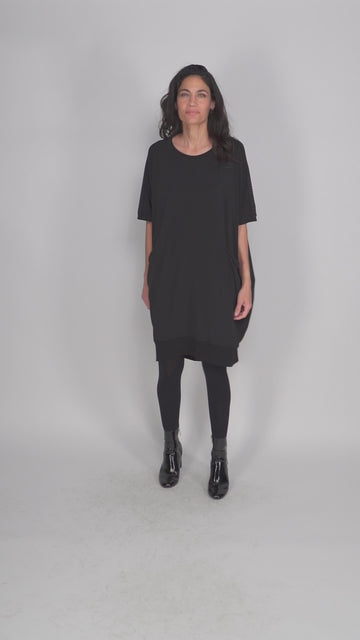 alembika-tekbika-oversized-bliss-kleid-pinstripe image 6