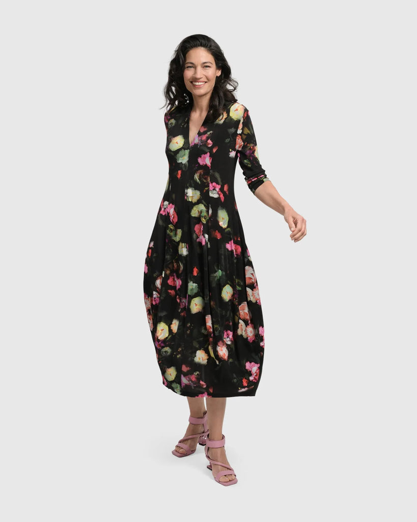 alembika-drinks-on-me-cocoon-kleid-bouquet-damen-kleid image 1