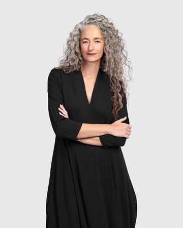 alembika-essential-pockets-cocoon-kleid-schwarz image 8