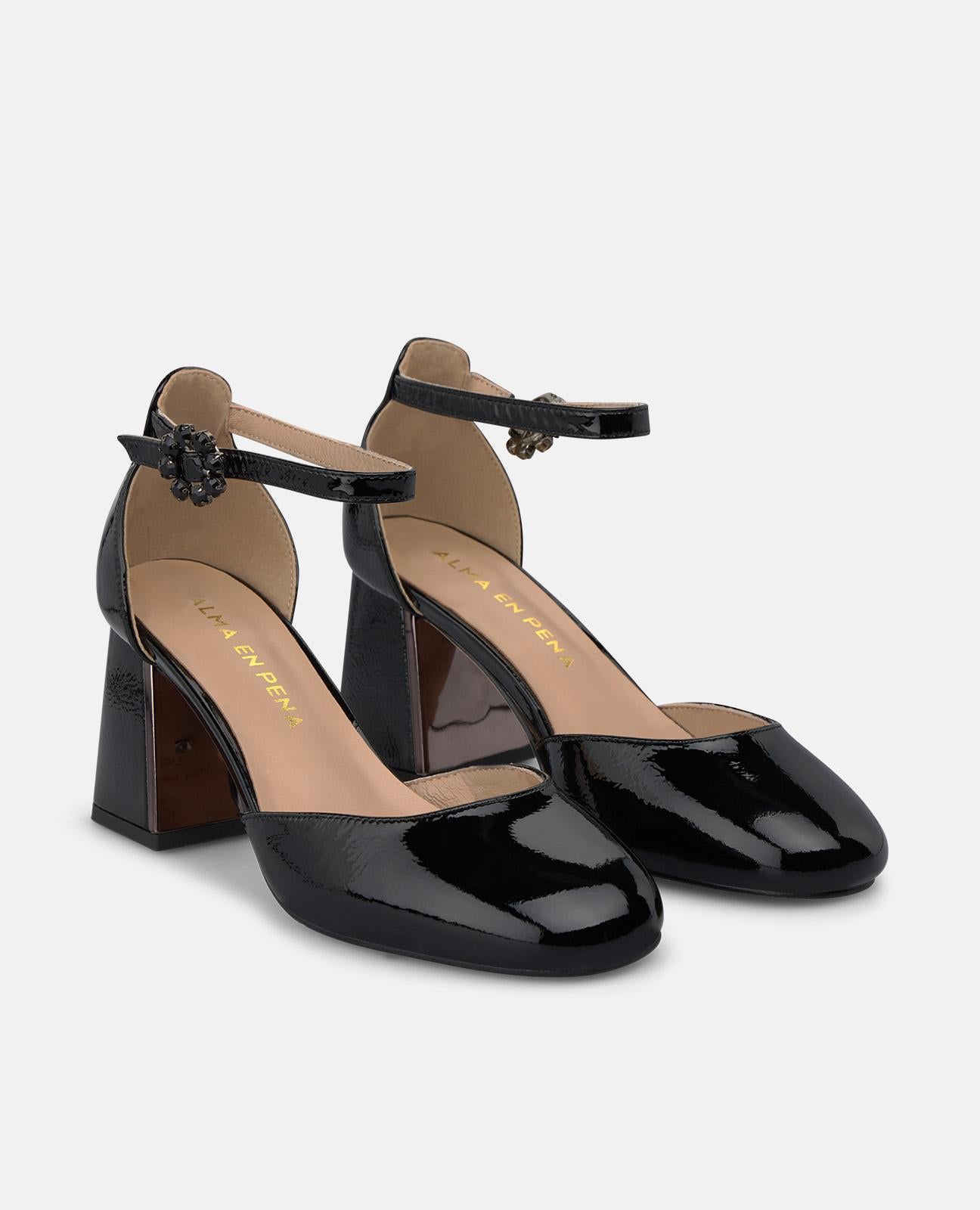 alma-en-pena-lack-pumps-seitlich-offen-7-cm-blockabsatz-schwarz image 2