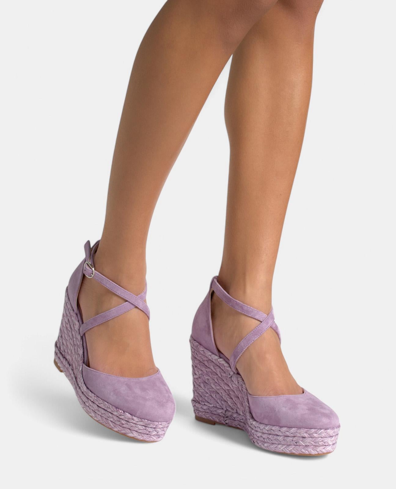 alma-en-pena-high-wedge-keilsandalette-mit-gekreuzten-riemen-8-cm-violett image 4