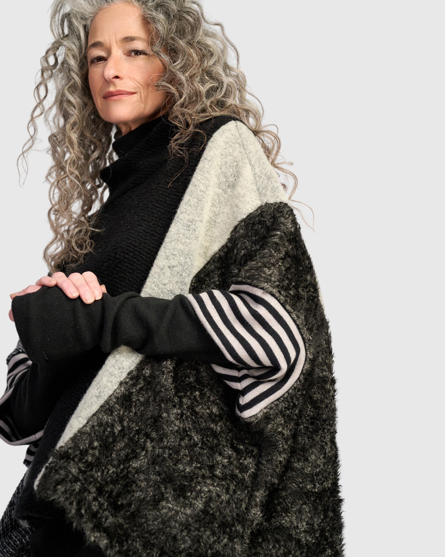 alembika-urban-winnie-top-storm-mix-poncho-top image 2