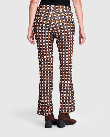 alembika-chelsea-flare-pants-groove-high-rise-schlag image 5