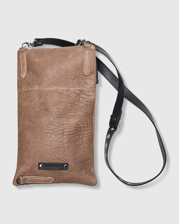 alembika-flat-stash-pouch-tasche-wood-echtleder image 3