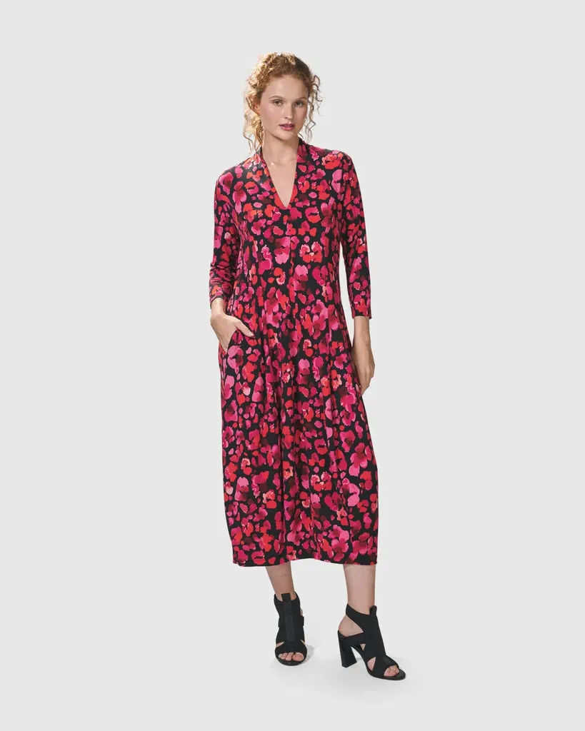 alembika-begonia-cocoon-kleid-petals image 1