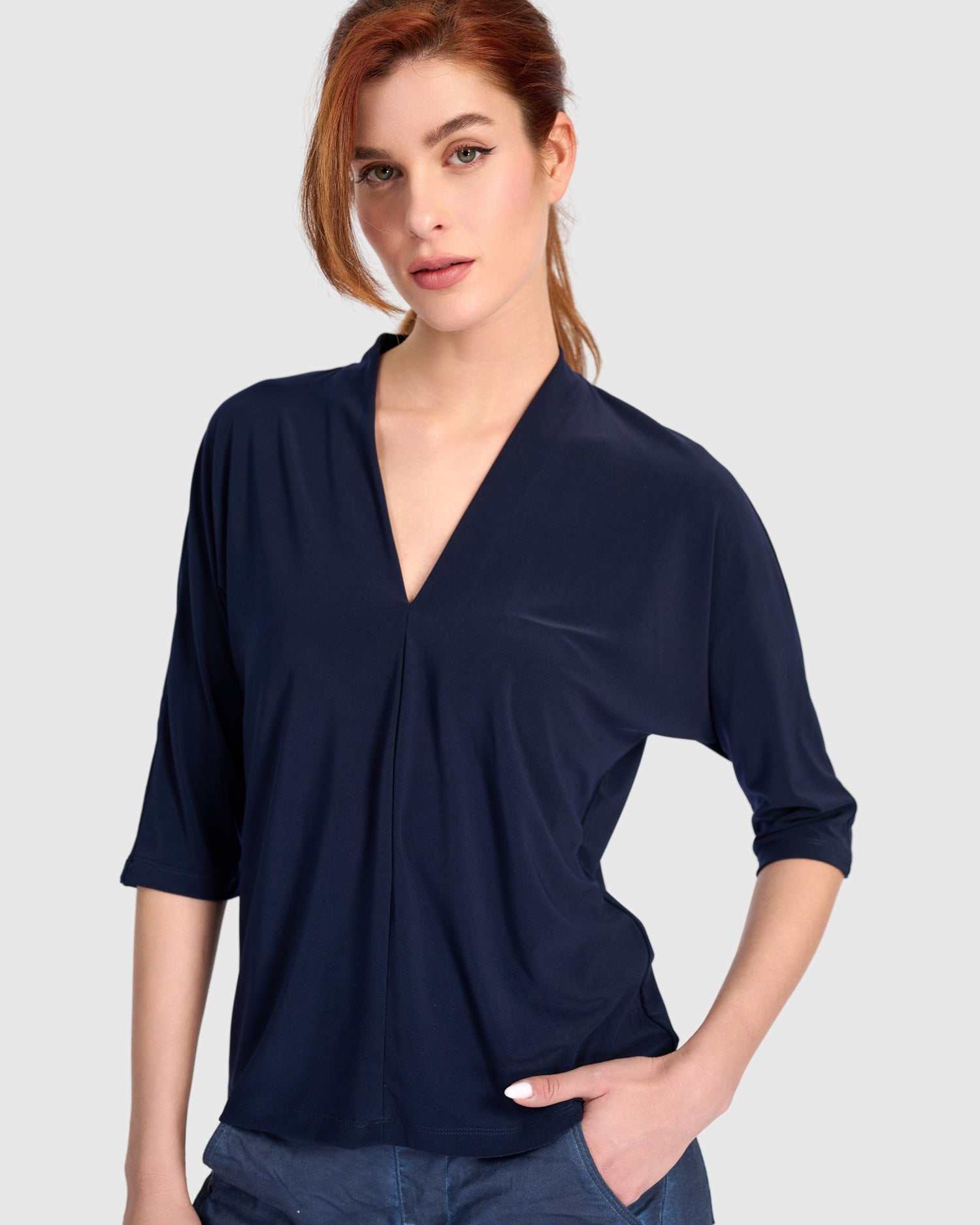 alembika-fluid-slinky-dolman-top-navy-essential-top image 1