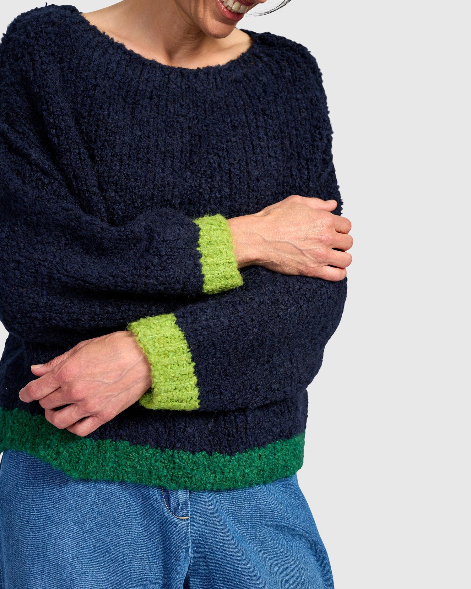 alembika-riff-boucle-pullover-midnight image 2