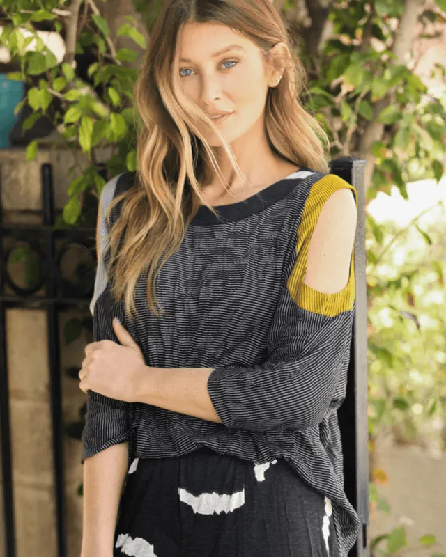 alembika-cool-cutout-crinkle-top-schlupfoberteil-stripe image 1