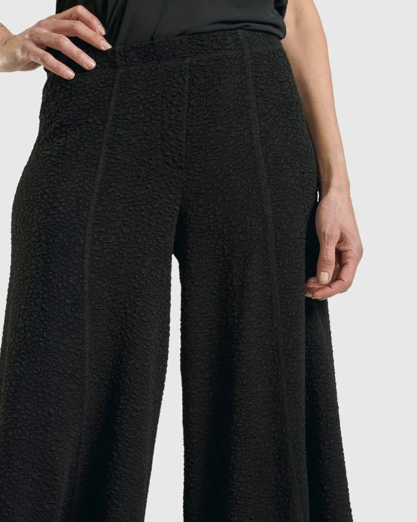alembika-jacquard-punto-hose-black-drapierte-puff-hose image 1