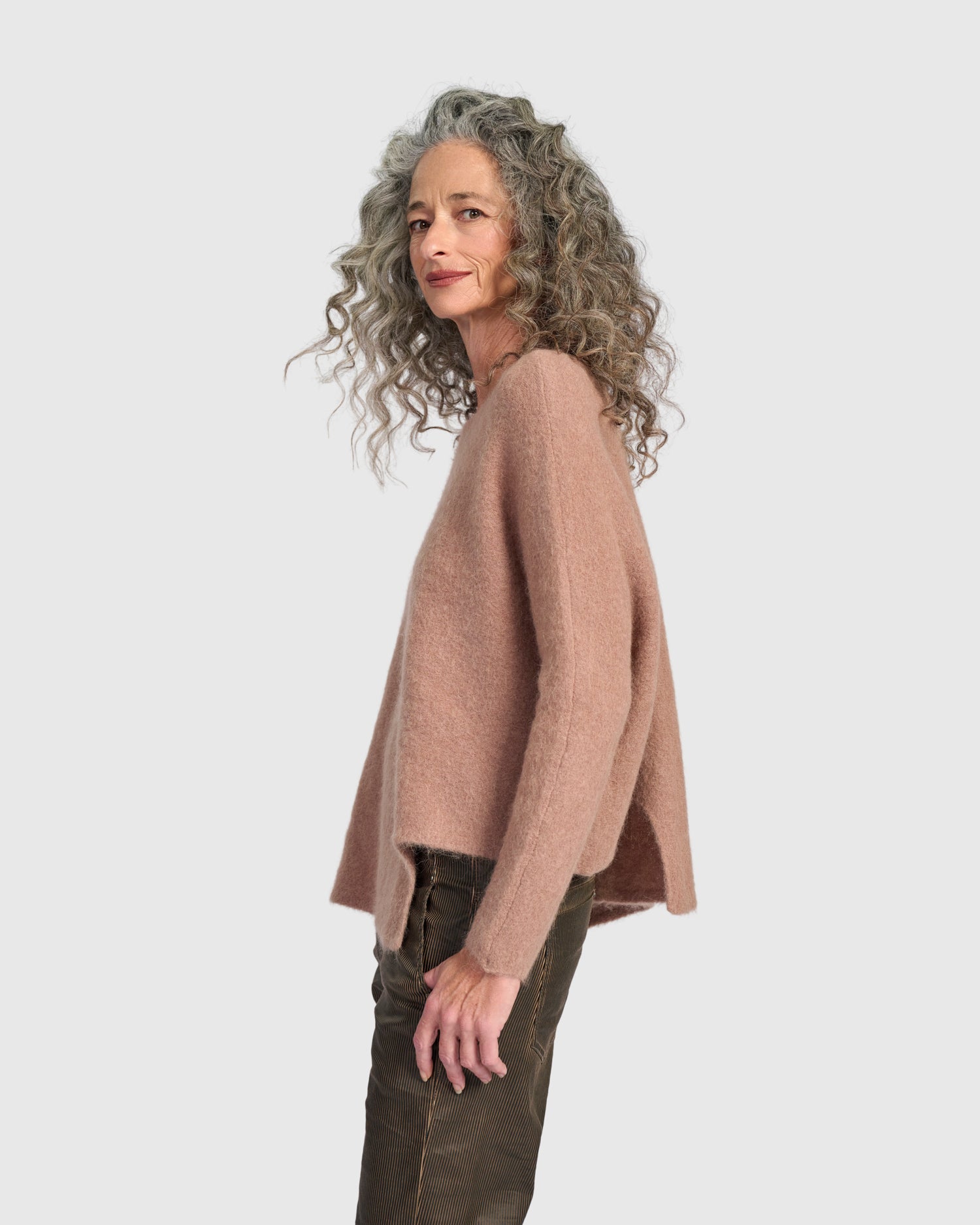 alembika-sculpt-boxy-sweater-almond image 5