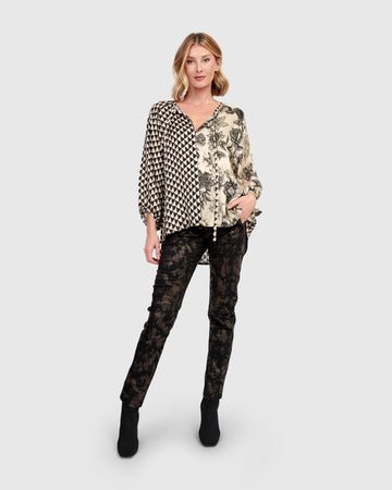 alembika-fleur-poet-bluse-mix-v-ausschnitt-volant-rmel image 4