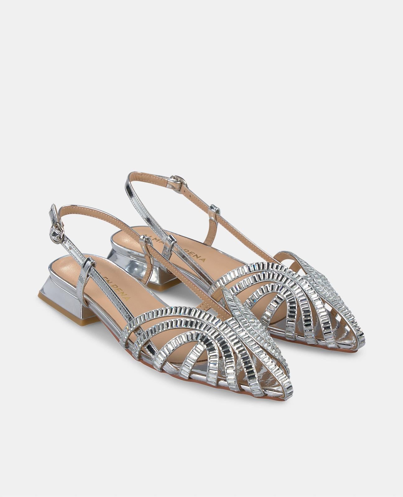 alma-en-pena-clogs-silber-mit-strass-flache-pantolette-spitze-kappe-2-cm image 3