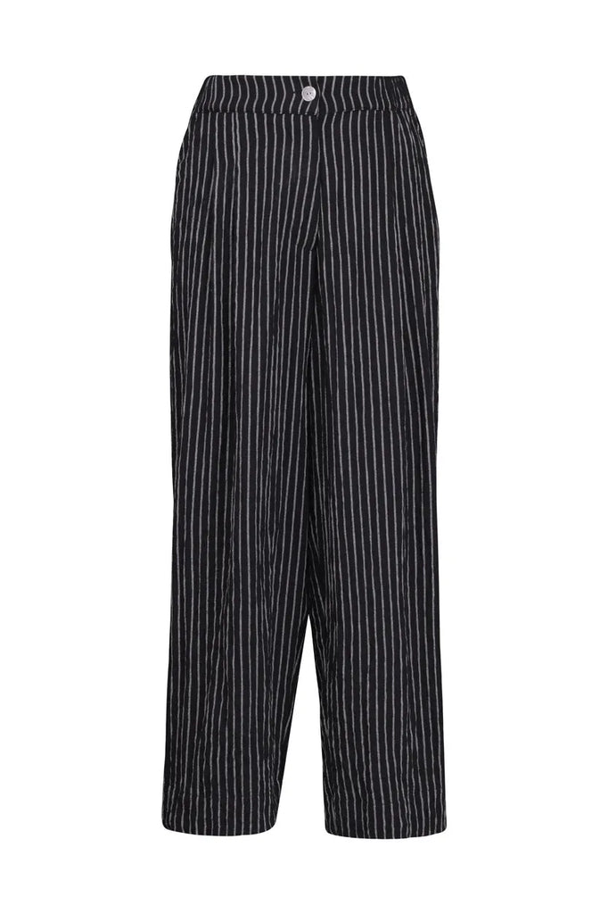 alembika-sp130p-pinstripe-pants-black-hose-mit-b-gelfalte image 1