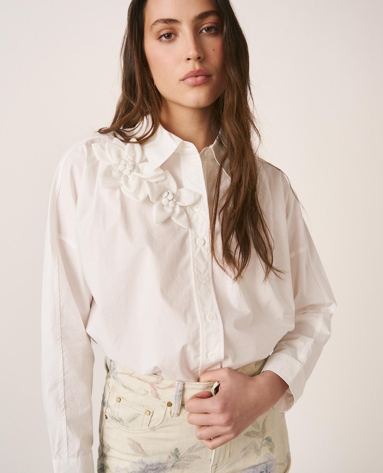 alma-en-pena-striped-shirt-flowers-gestreifte-bluse-wei-mit-blumen-detail image 3