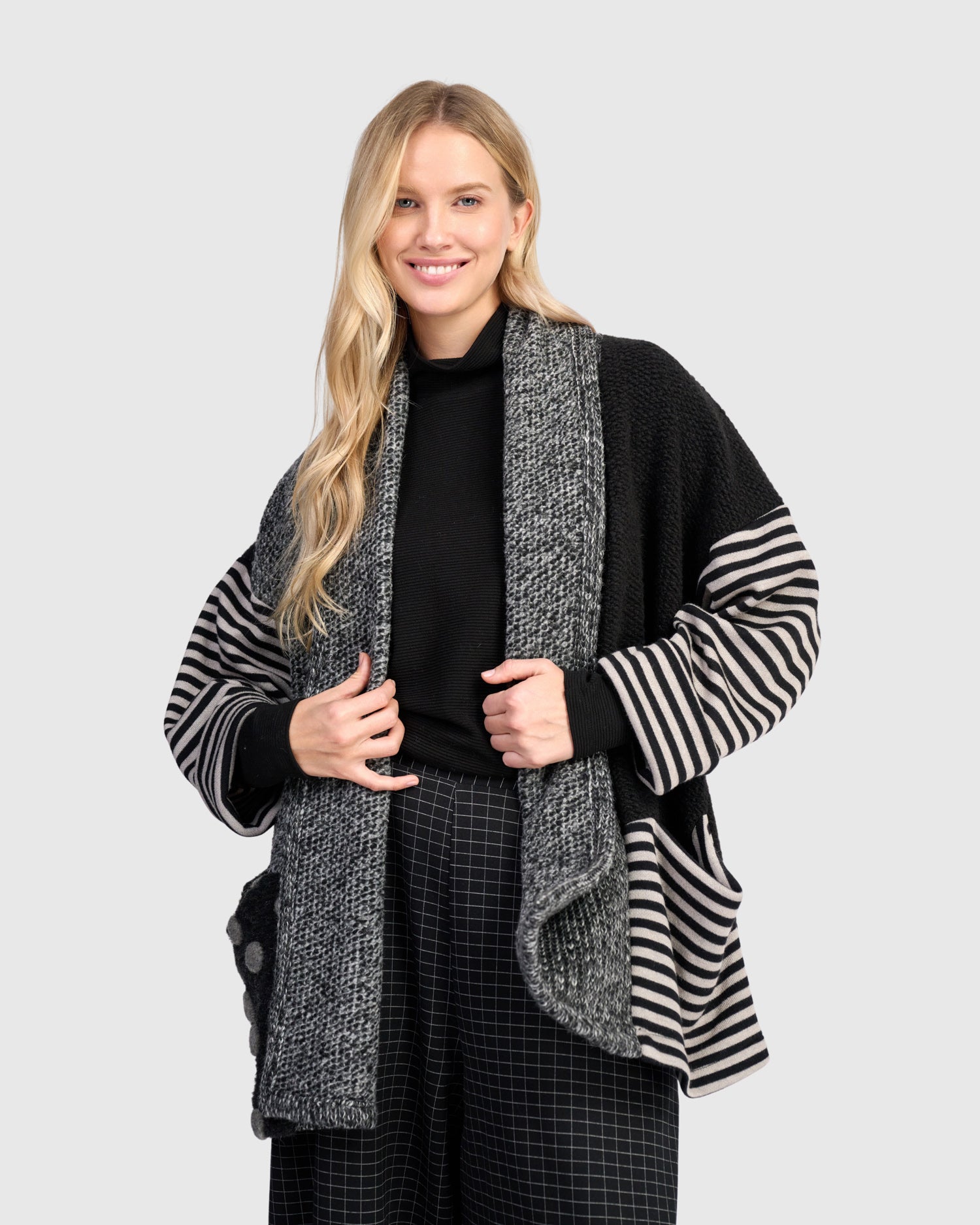 alembika-urban-elsie-cardigan-storm-mix-strickjacke image 8