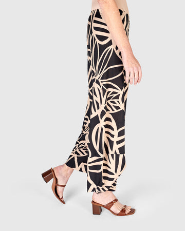 alembika-arlene-punto-pants-damen-hose-leaves image 4