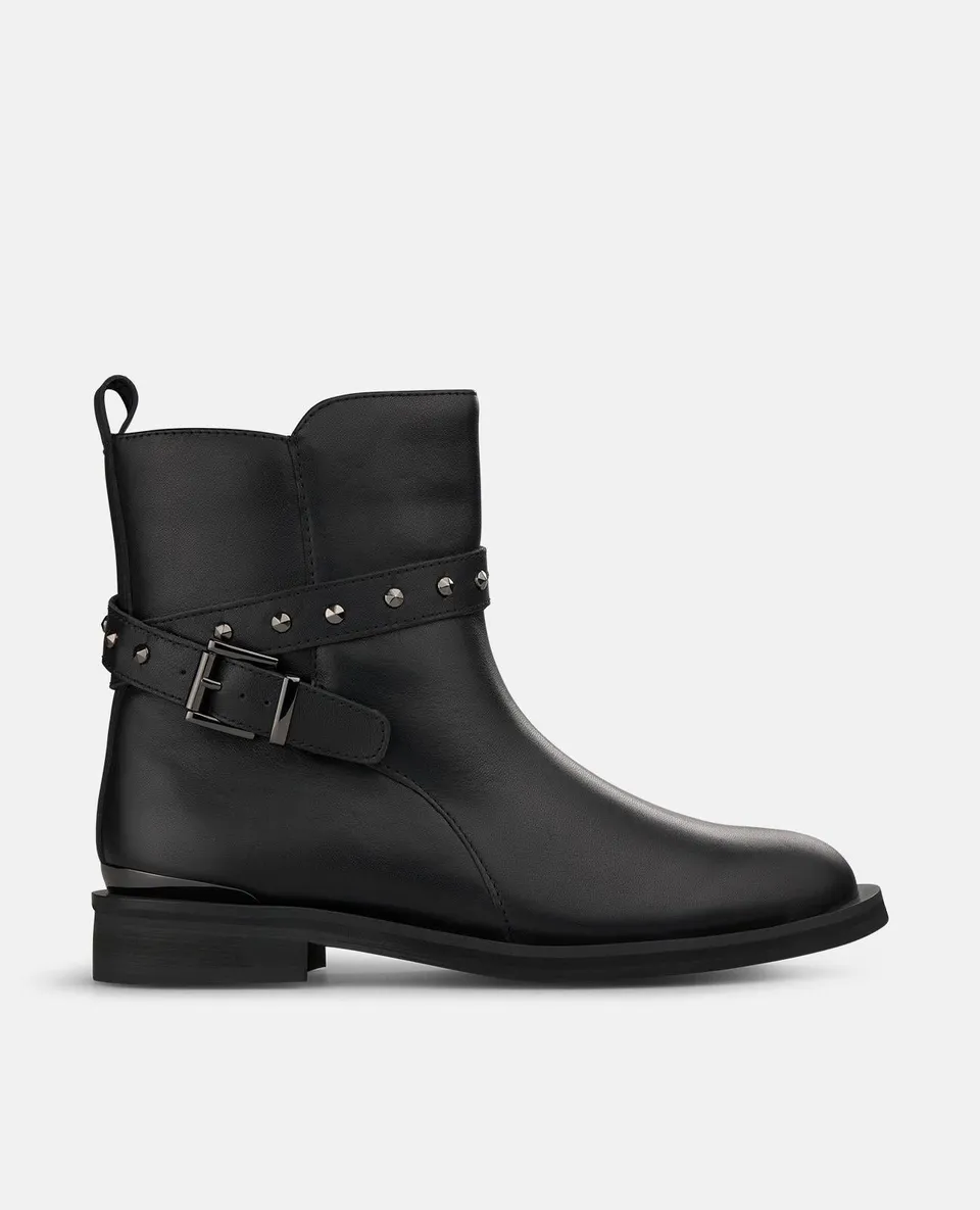 alma-en-pena-flache-stiefelette-mit-nieten-schwarz image 1