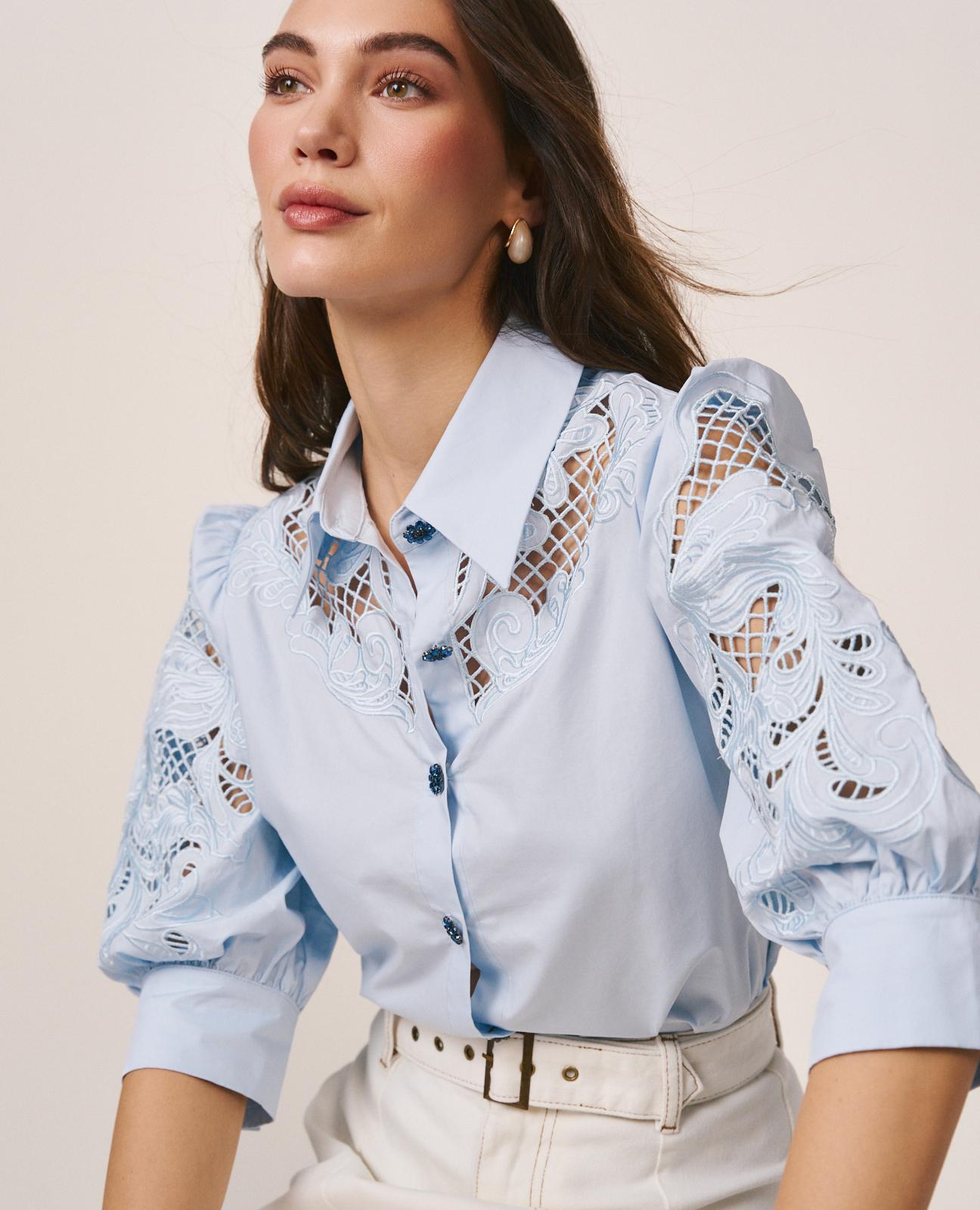 alma-en-pena-popeline-baumwoll-bluse-blau-mit-stickerei image 1