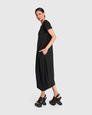 alembika-urban-cocoon-maxikleid-schwarz-baumwollkleid image 3