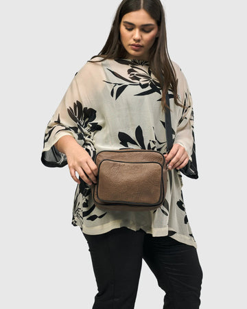 alembika-carryall-camera-bag-holz-ledertasche image 6