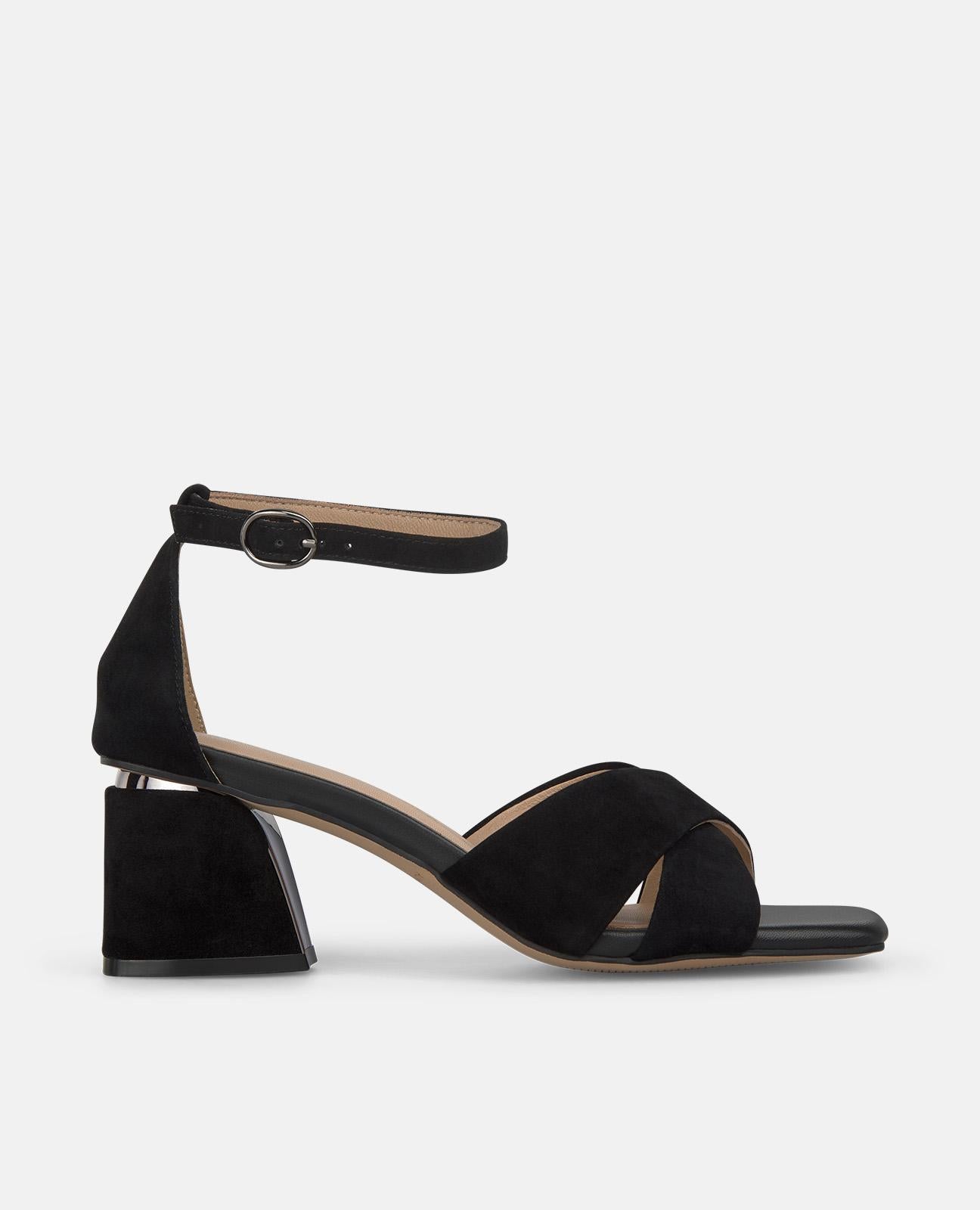 alma-en-pena-riemen-sandalette-absatz-sandale-5-5-cm-in-schwarz image 1