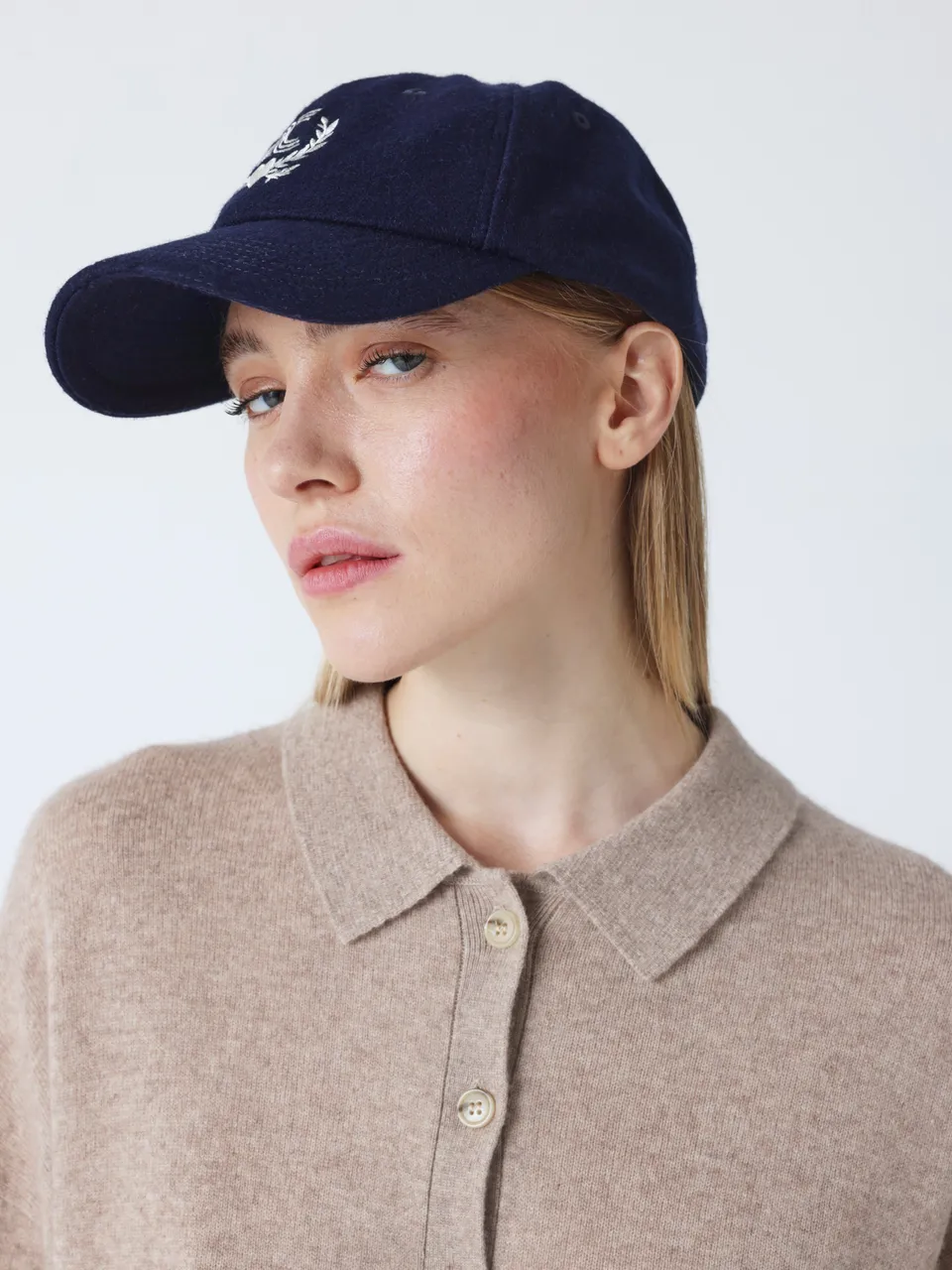 absolut-boost-cap-unisex-woll-cap-mit-stickerei-navy image 1