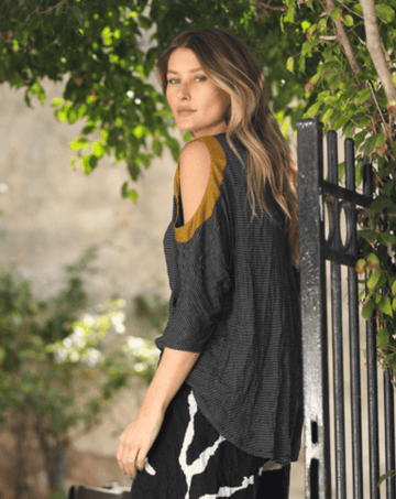 alembika-cool-cutout-crinkle-top-schlupfoberteil-stripe image 5