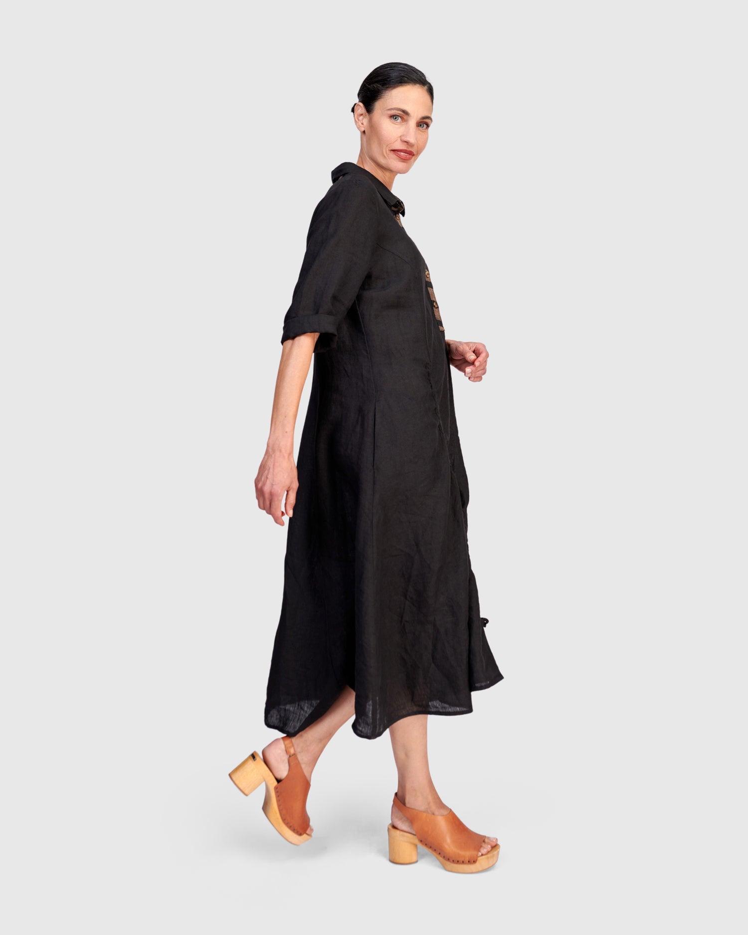 alembika-driftwood-leinenkleid-damen-schwarz image 4