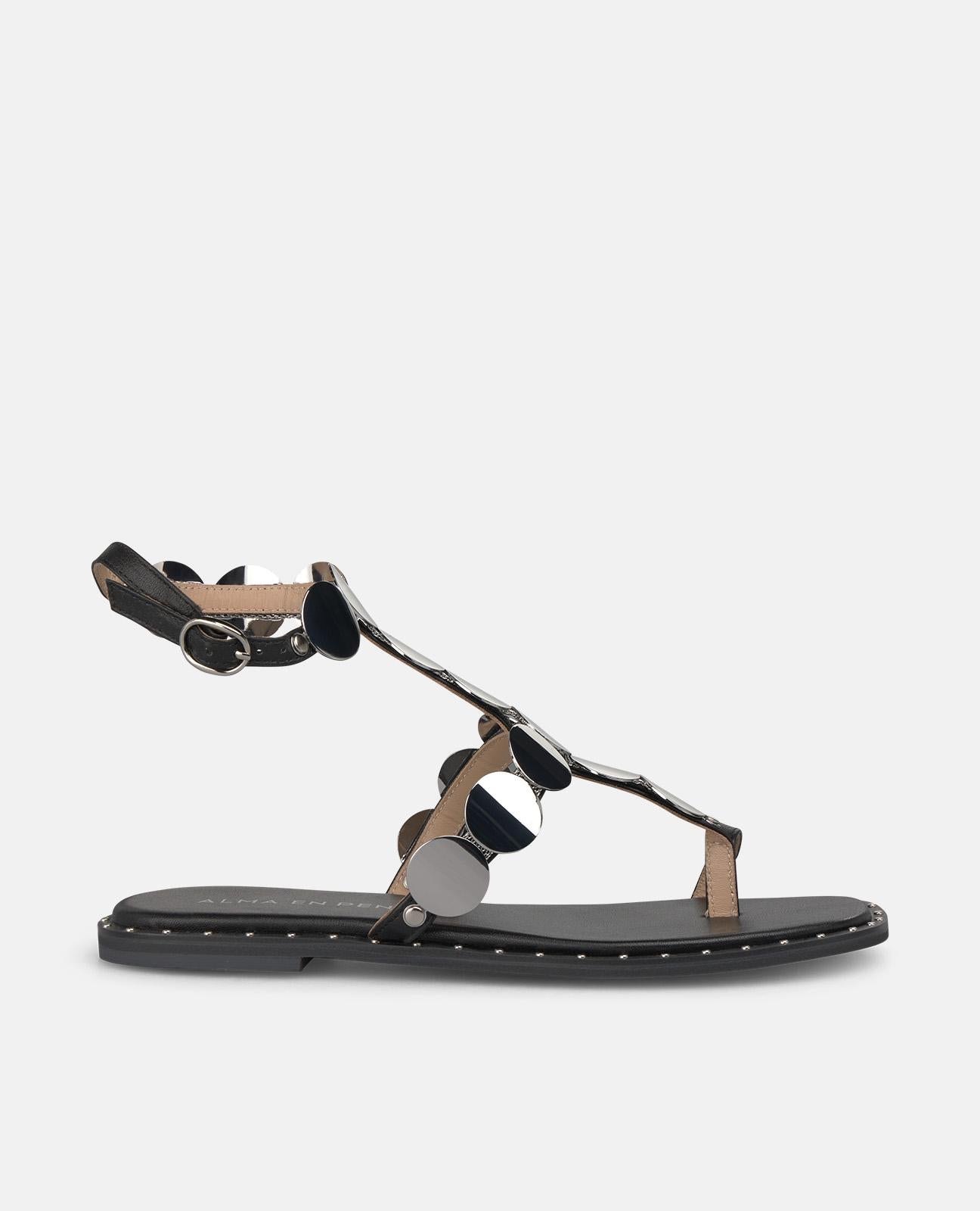 alma-en-pena-sandal-with-metallic-ornament-flachsandale-schwarz-1-cm image 1