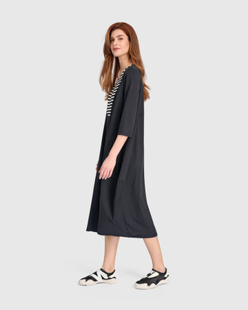 alembika-tekbika-trek-kleid-black-stripes-cocoon-techno-knit-td108m image 5