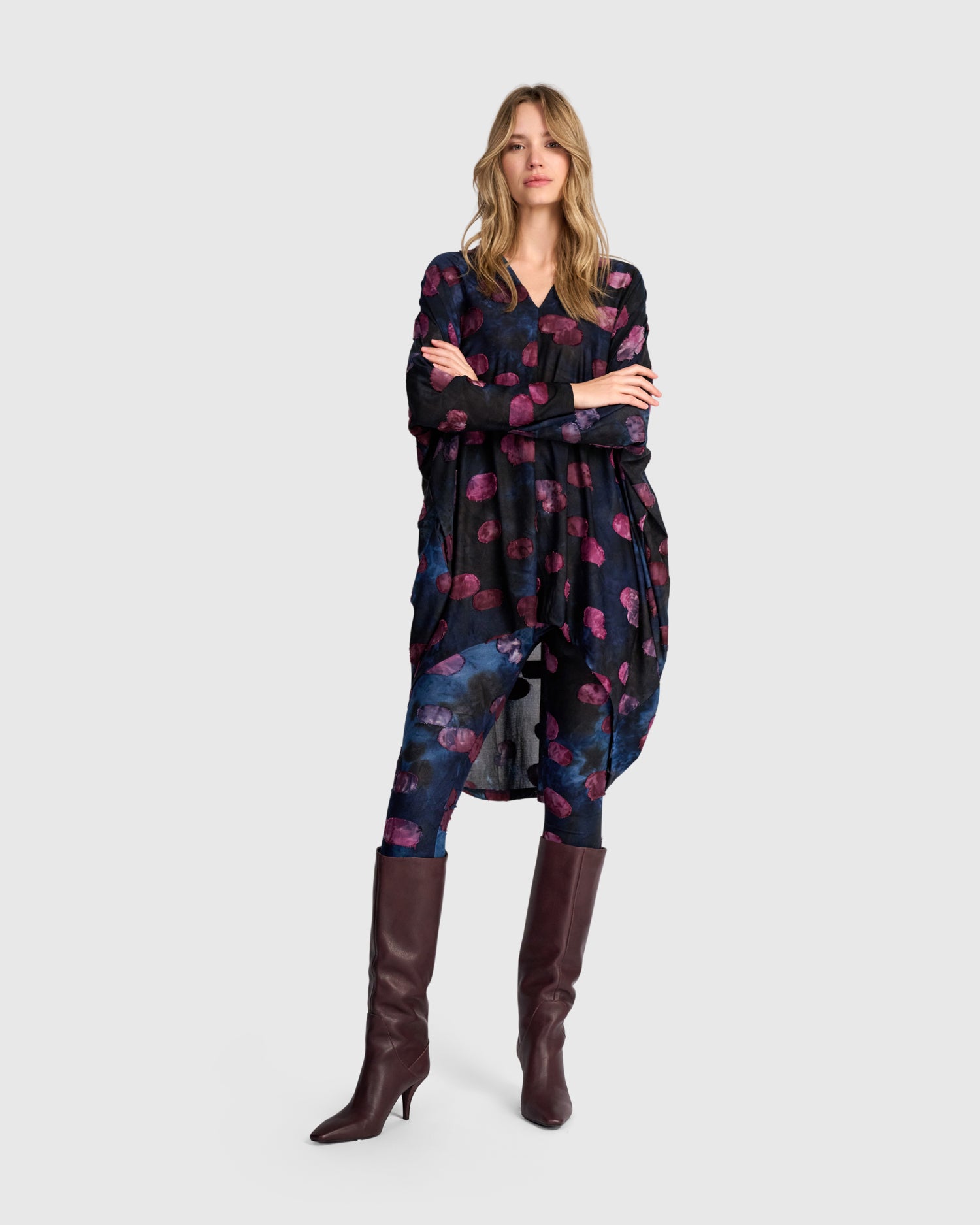 alembika-caprice-oversized-tunika-midnight-wine image 4