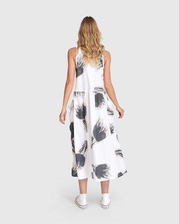 alembika-urban-unwind-pockets-kleid-cloud image 5