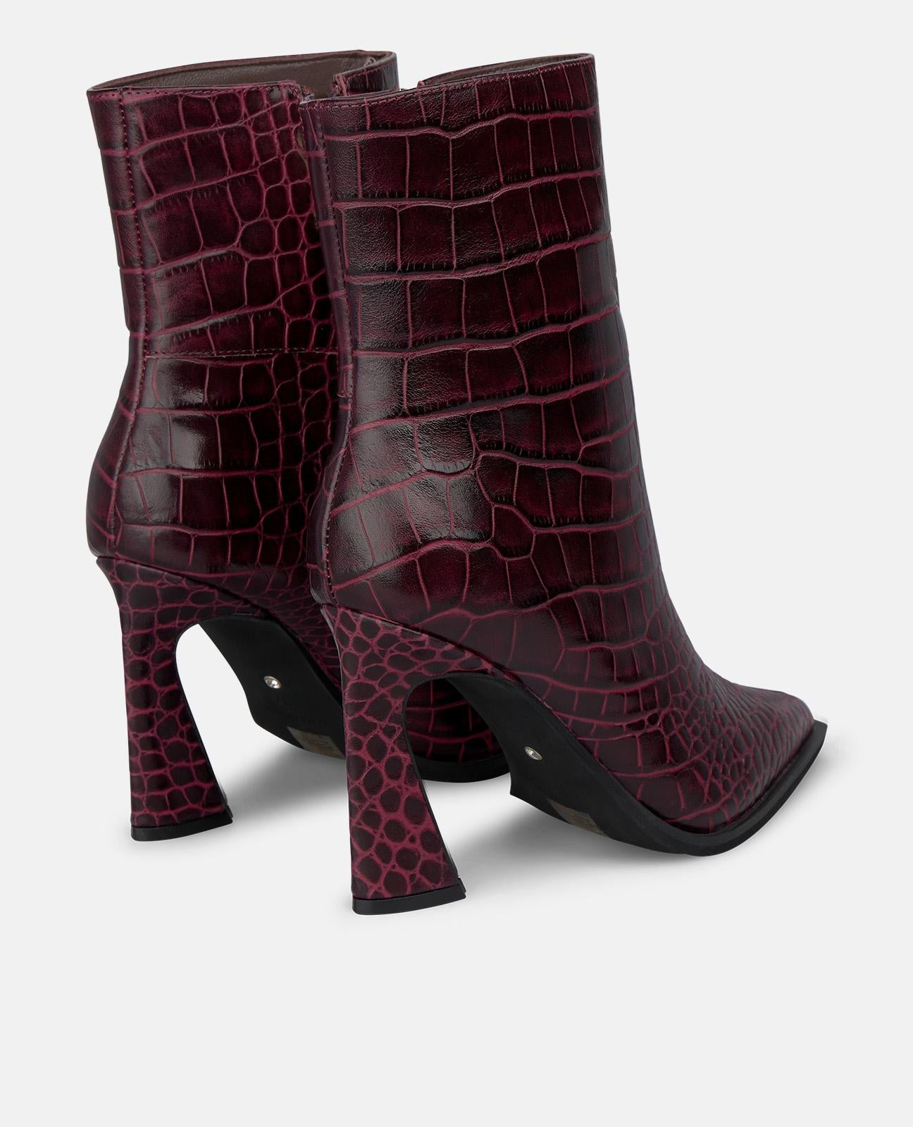 alma-en-pena-stiefelette-bordeaux-kroko-optik-spitze-9-cm-blockabsatz image 3
