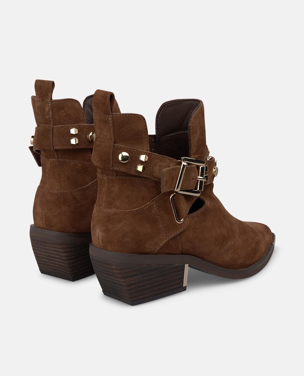 alma-en-pena-suede-ankle-boots-buckle-studs-stiefelette-camel-5-cm image 3