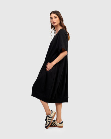 alembika-urban-copenhagen-relaxed-dress-black-cocoon-midikleid image 5