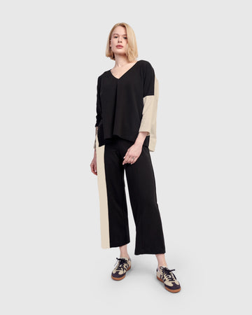 alembika-sadie-boxy-top-creme-v-ausschnitt-dreiviertelarm image 8