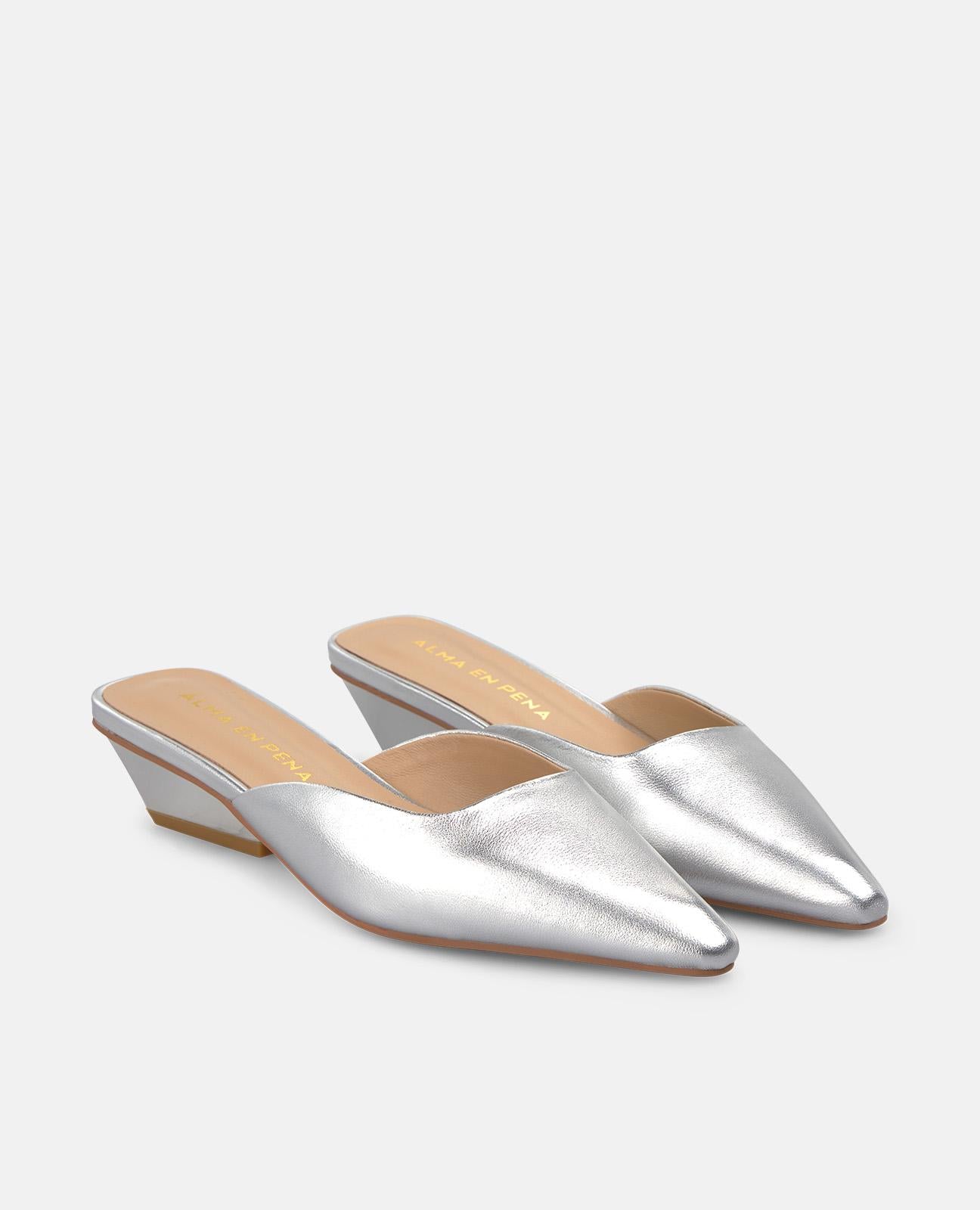 alma-en-pena-metallic-mule-silber-spitz-5-cm image 2