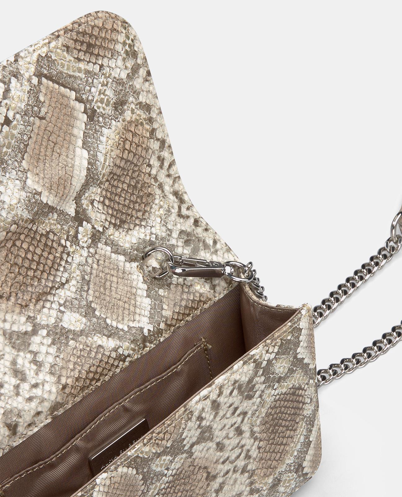 alma-en-pena-snake-schultertasche-aus-leder-in-vison-mit-strass-schlangenkopf image 3