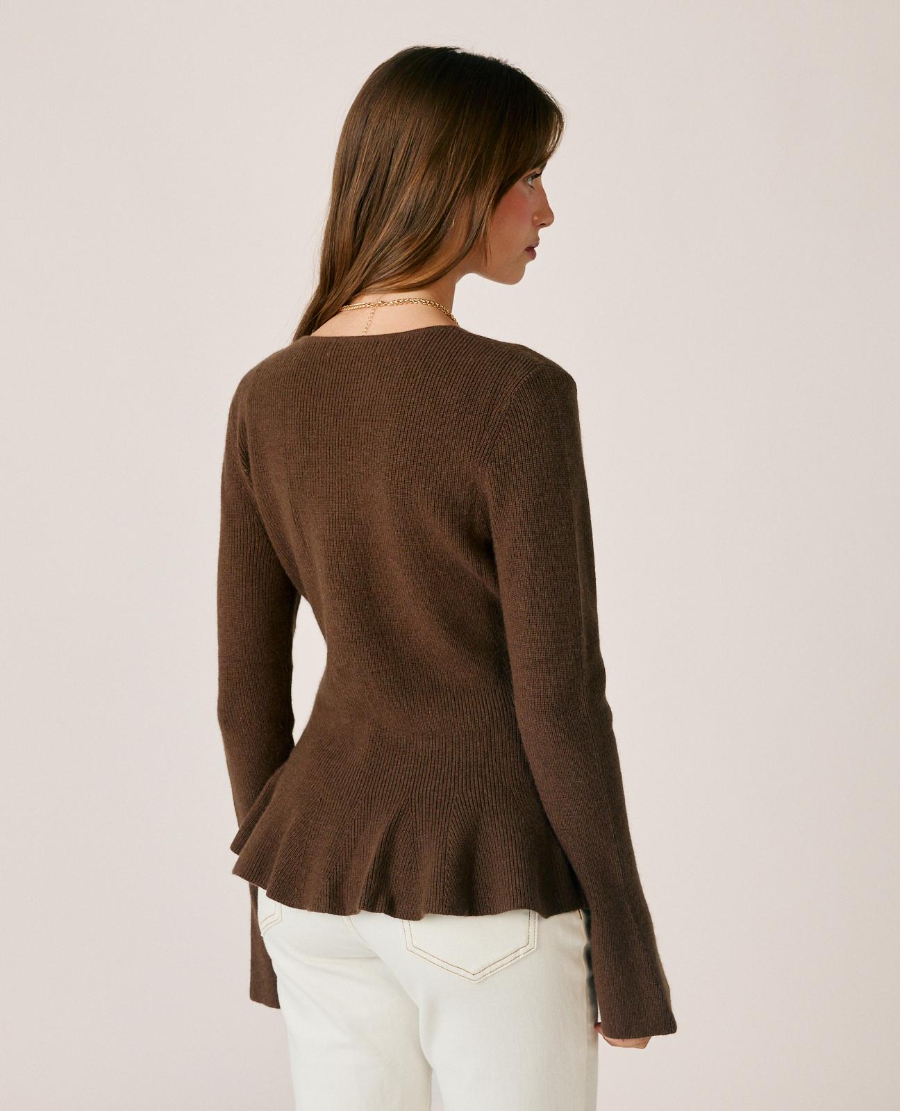 alma-en-pena-v-ausschnitt-strick-cardigan-braun-mit-schmuckkn-pfen image 6