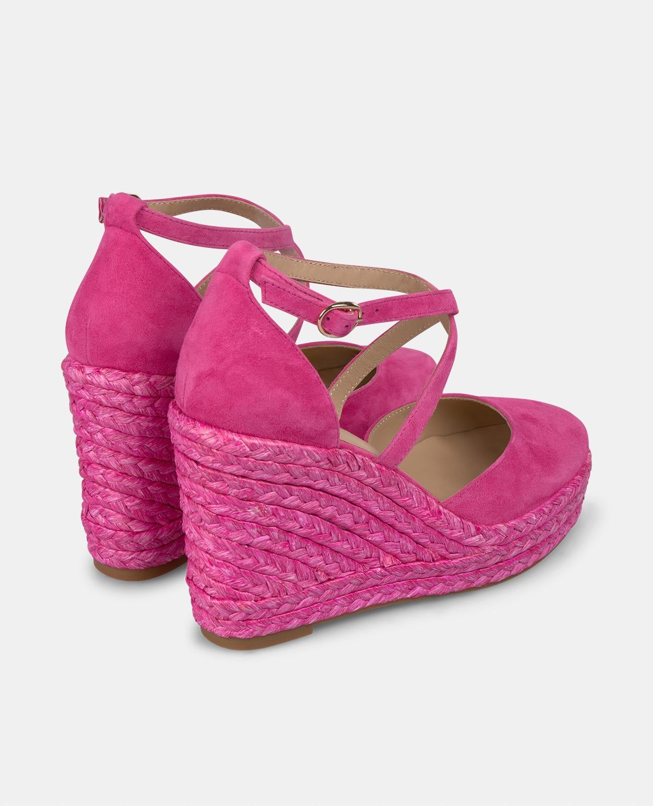 alma-en-pena-high-wedge-with-crossed-straps-keilsandale-fuchsia-8-cm image 3