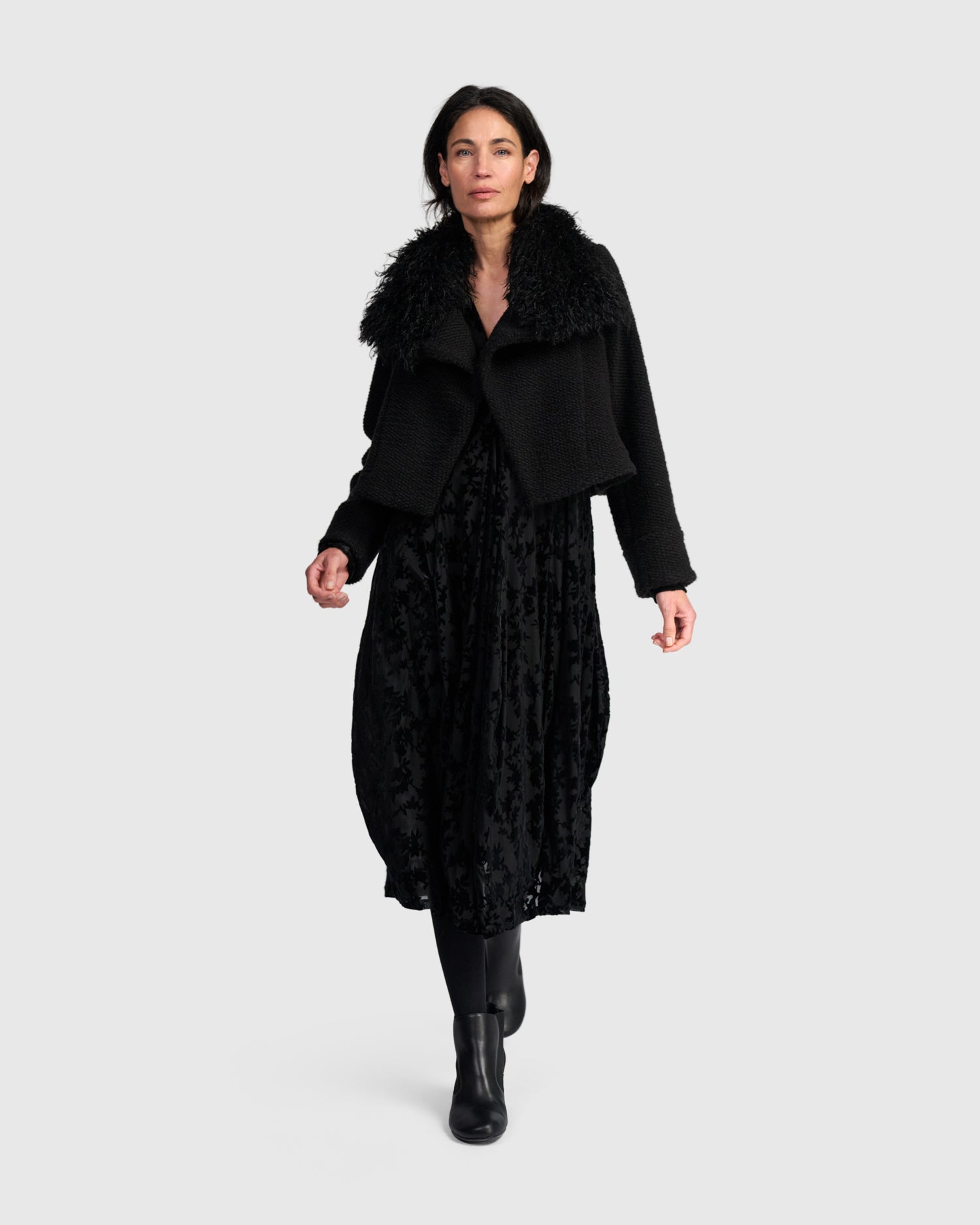 alembika-marcella-cropped-jacket-damen-jacke-in-schwarz image 3