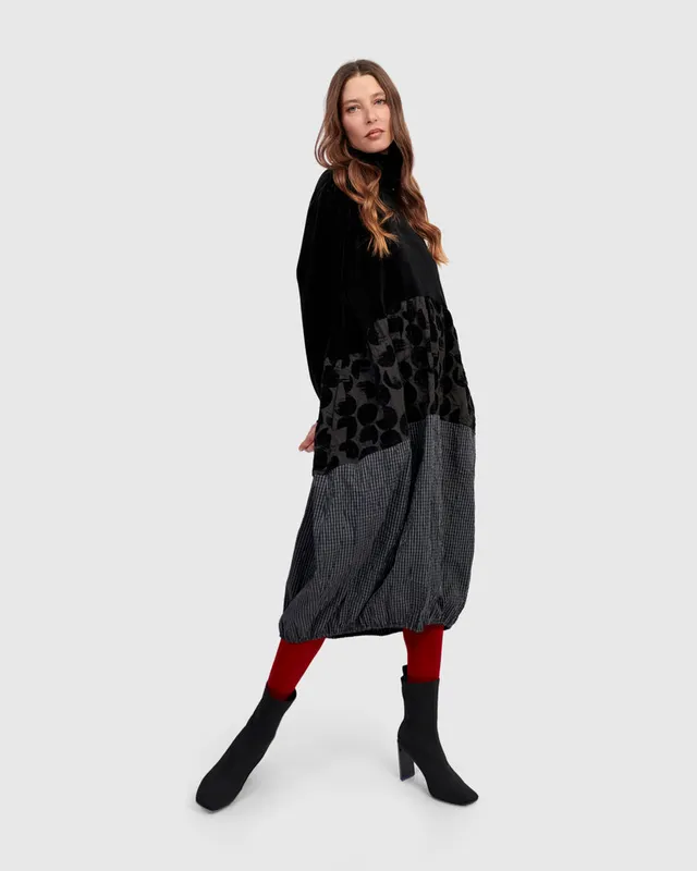alembika-vanta-cocoon-kleid-mix-cocoon-kleid-knielang-mit-samt-oberteil image 1