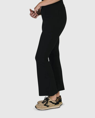 alembika-urban-calloway-kick-flare-hose-schwarz image 5
