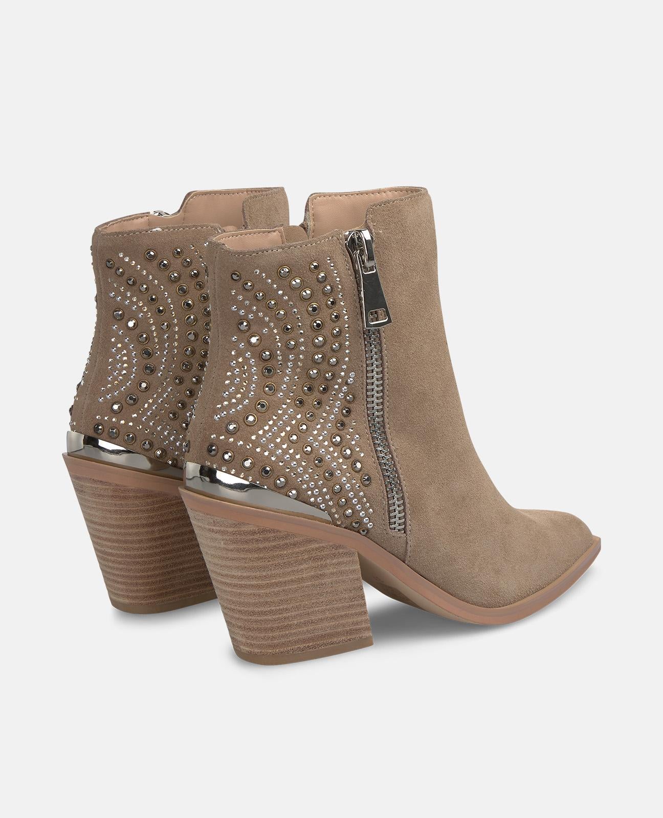 alma-en-pena-nieten-stiefelette-mit-rei-verschluss-spitzt-stiefeletten-8-cm-absa image 2