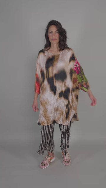 alembika-fantasia-tunic-top-butterfly image 3