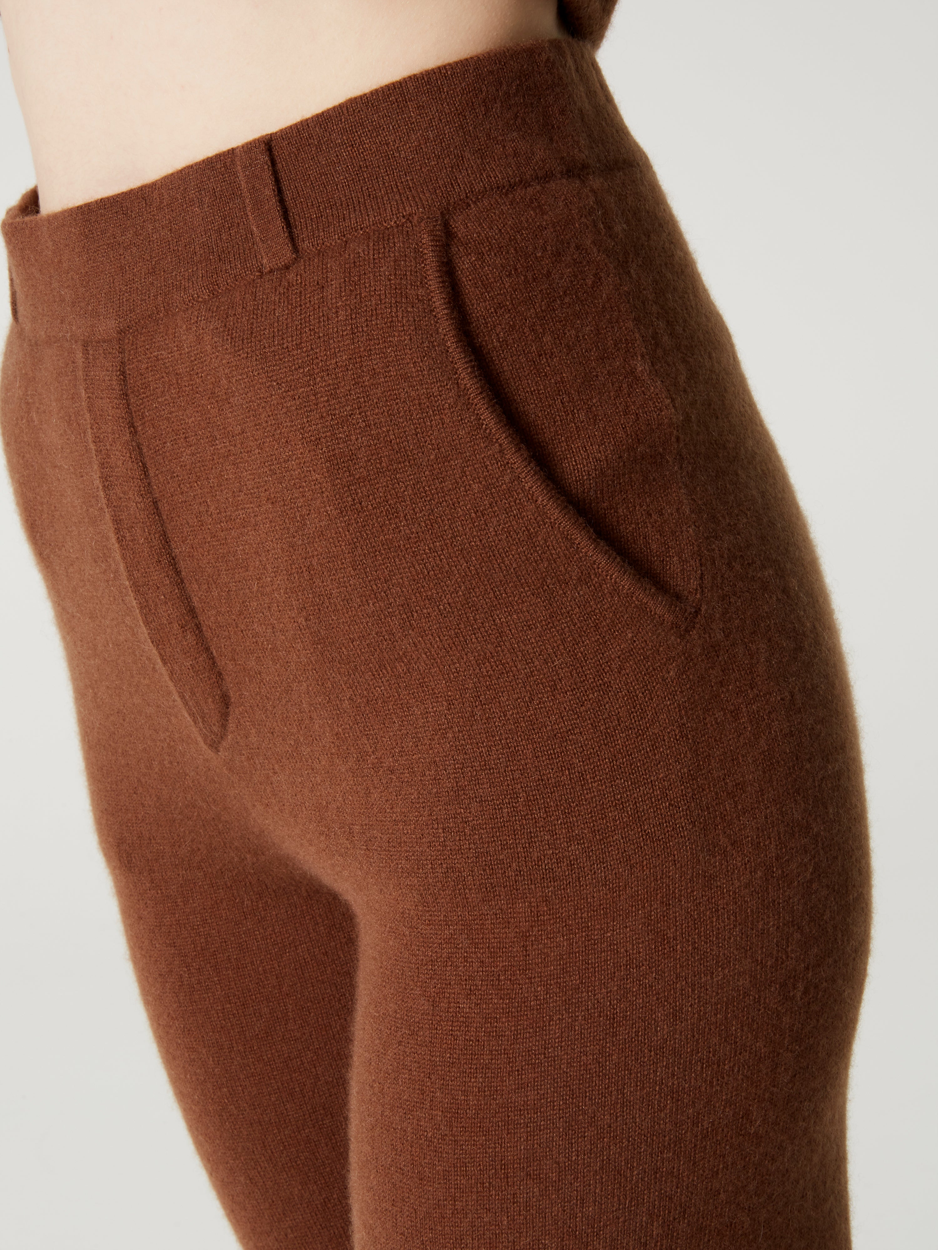 absolut-pantalon-anneli-damen-kaschmirhose-ausgestellt-braun-coffee image 4