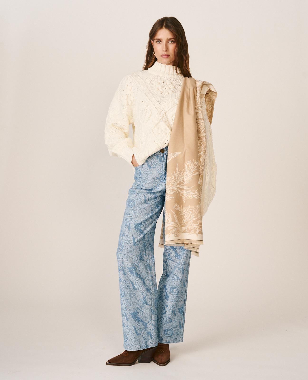 alma-en-pena-paisley-jeans-high-rise-straight-jeans-mit-paisley-jacquard-blau image 1